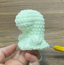T-rex step photo: arm bobbles and the tail